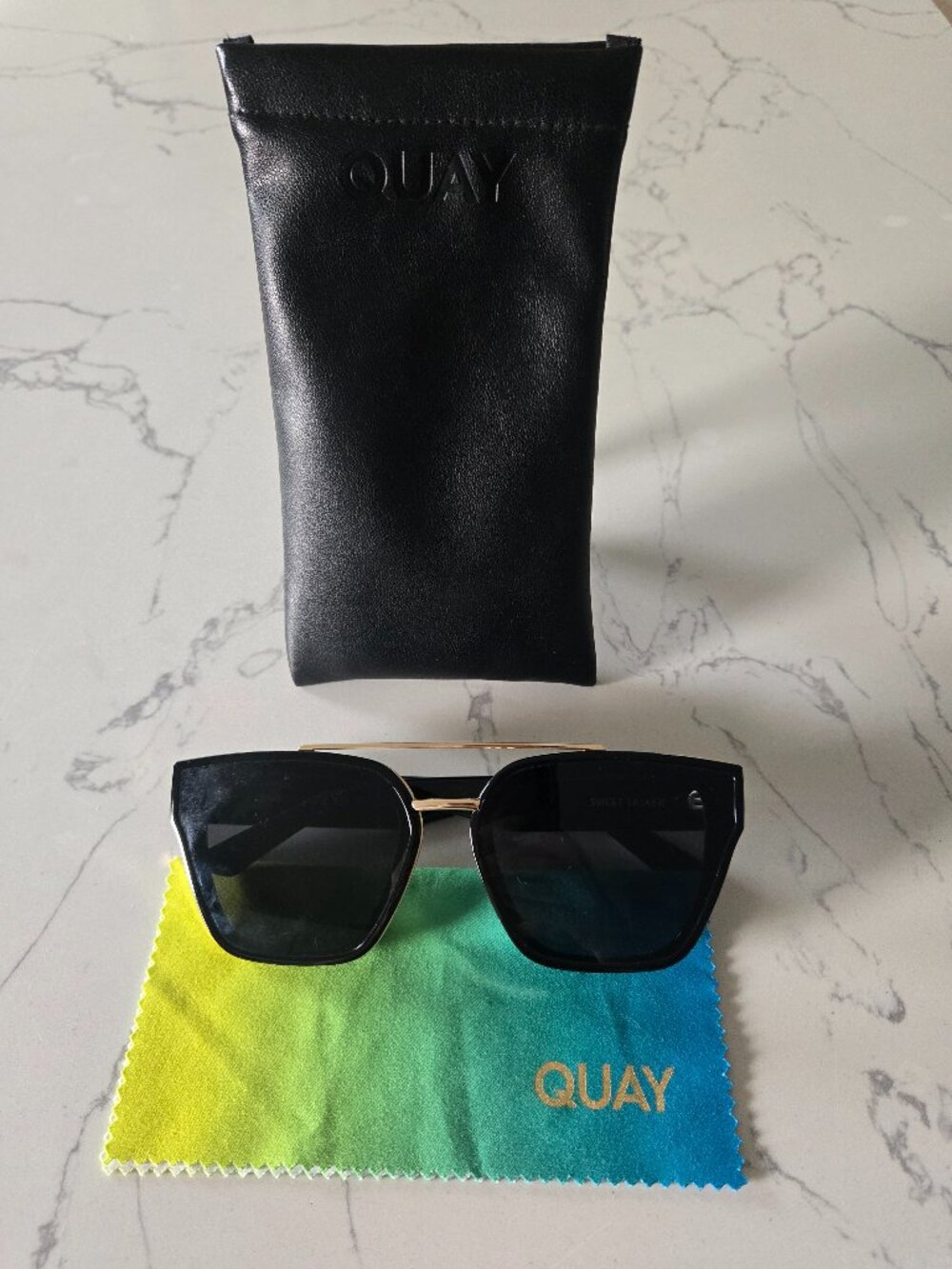 QUAY sunglasses sweet talker